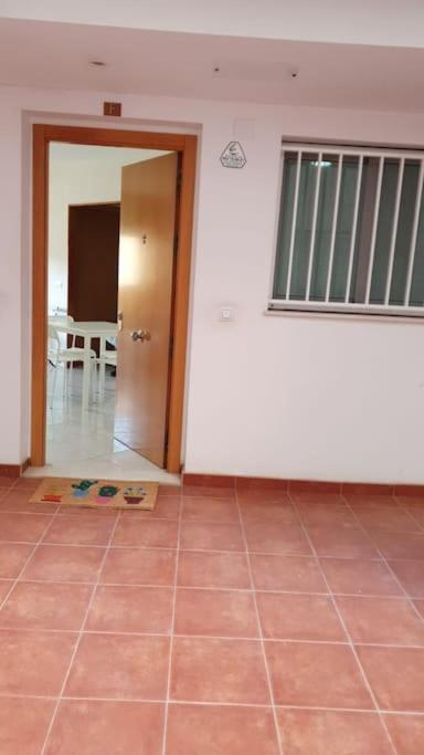 Toto&Koko Apartment เดเนีย ภายนอก รูปภาพ